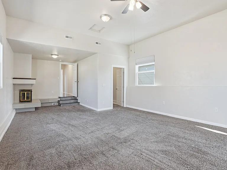 1328 W Gordon Ave — Photo 9