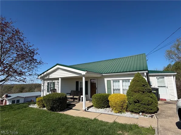 609 Jewell Rd, Parkersburg, WV 26101