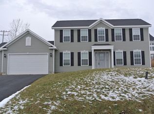 4491 Rush Creek Dr, Syracuse, NY 13078