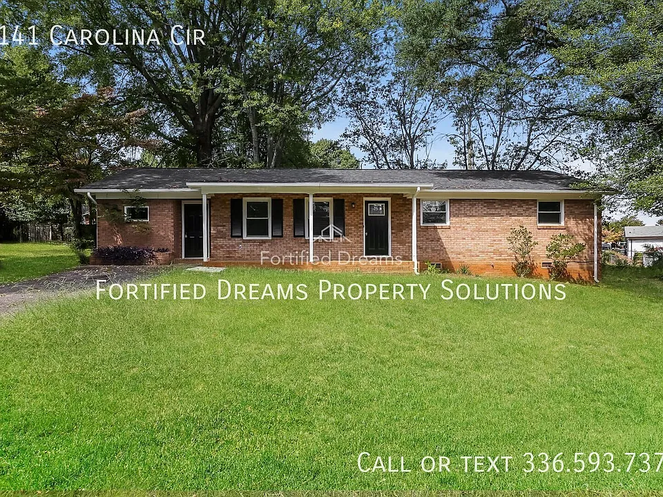 1141 Carolina Cir