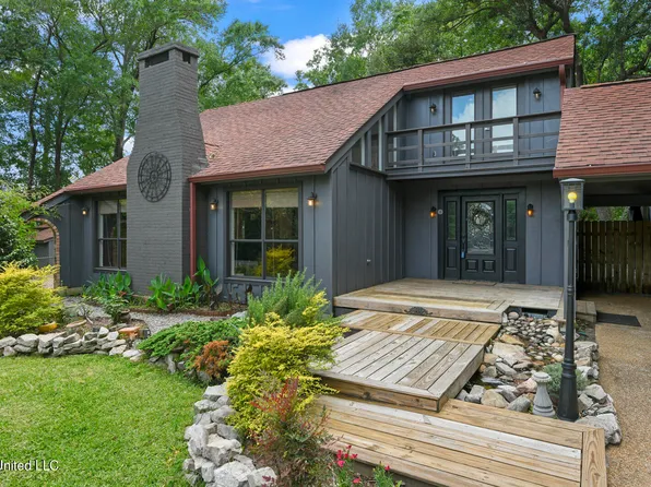 7722 Mamalu Pl, Diamondhead, MS 39525