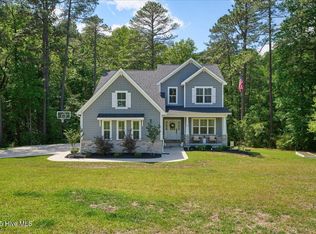 5 Rafferty Ct, Whispering Pines, NC 28327