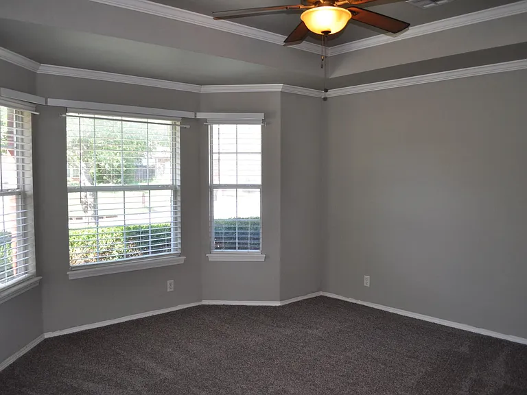 1301 W Quincy St — Photo 13