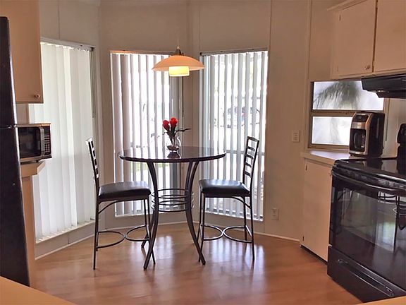 5th image of 919 Sun Acres Ln #919