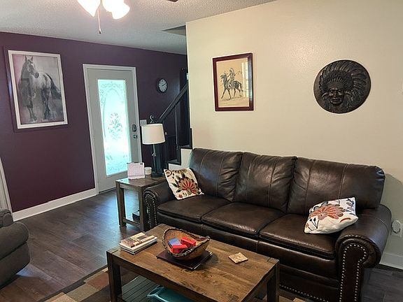 5th image of 10093 Foxtail Ln
