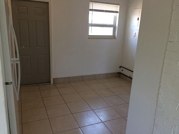 2nd image of 129 NW 14th Way Unit A