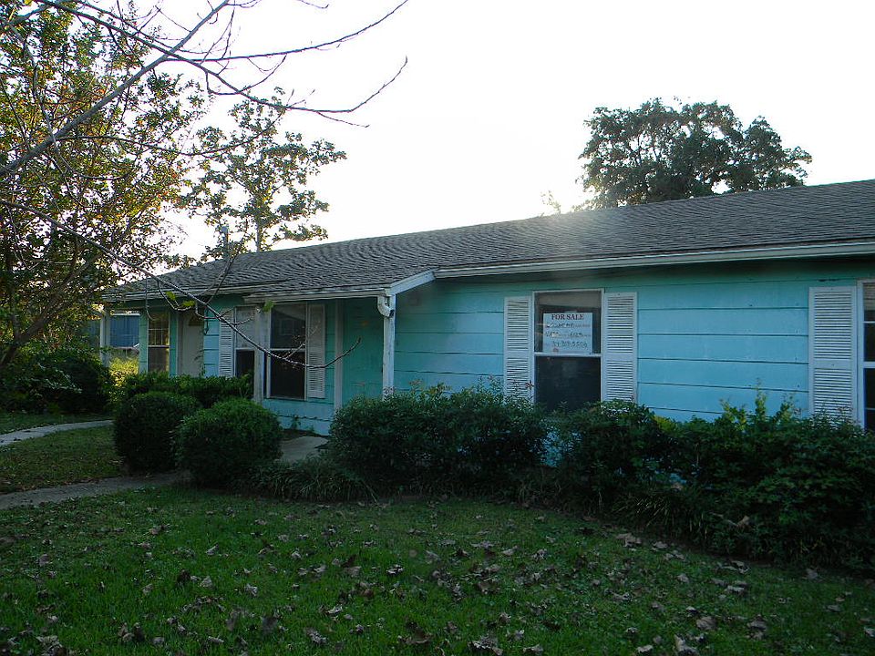 1st image of 1573 W Railroad St