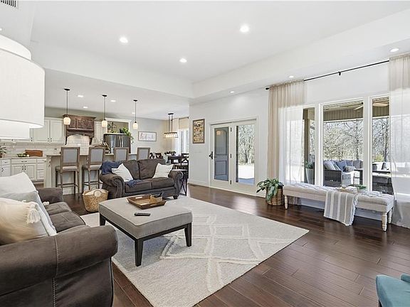 5th image of 116 Westfield Rd