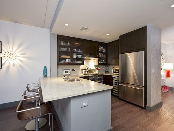 2nd image of 270 W 19th St APT 2B