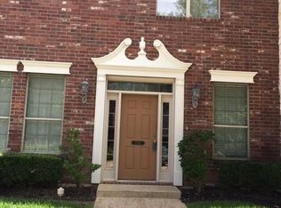 233 Forest Dr, College Station, TX 77840