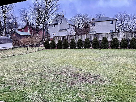 3rd image of 622 Barmore Ave