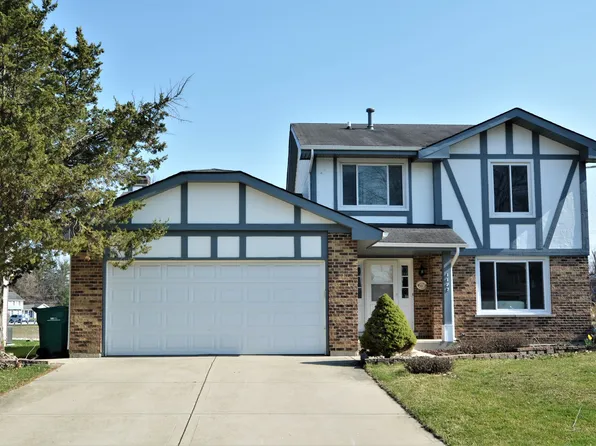 1127 Longford Dr, Westmont, IL 60559