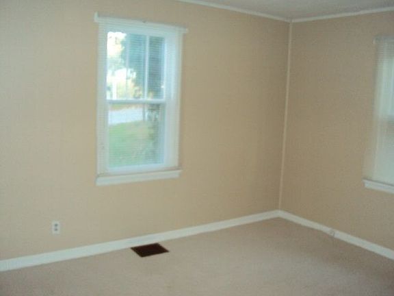 4th image of 4369 Bradford St