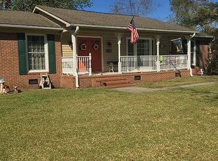 2220 Steeple Chase Dr, Trent Woods, NC 28562