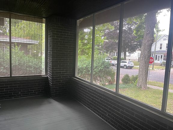 4th image of 1156 Marquette St