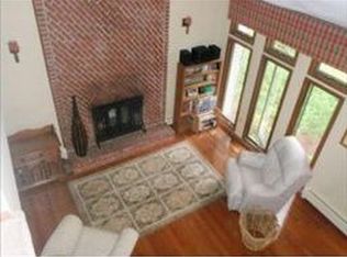 68 Hillcrest Rd, Goffstown, NH 03045