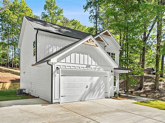 4th image of 3035 Hamilton Rd