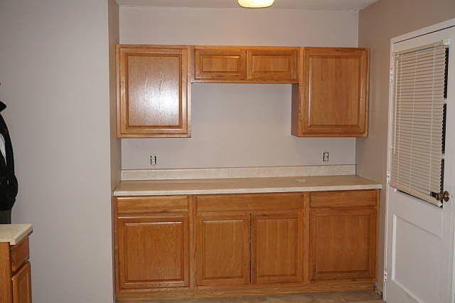 1st image of 307 W Torrance Ave