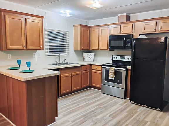 4th image of 110 N Michigan St Lot 66