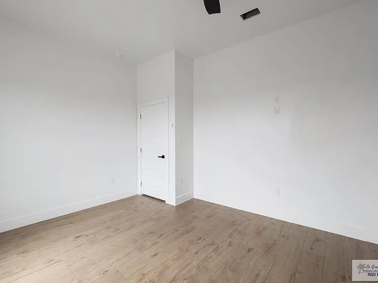 5997 Alexander Rd — Photo 4