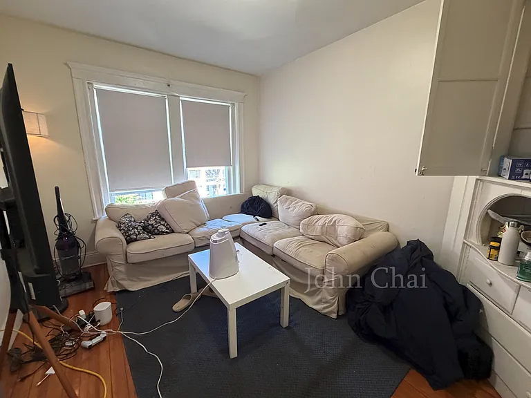 15 Mount Hood Rd #5 — Photo 7