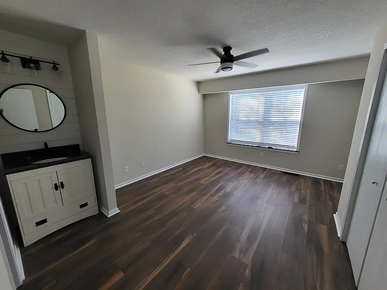 832 Connecticut St — Photo 11