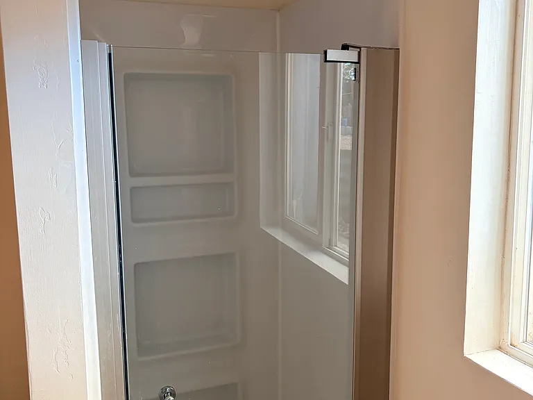 386 S 900W W — Photo 23