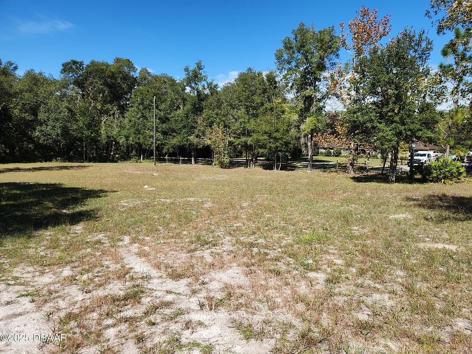 1st image of 1740 Roos Ln
