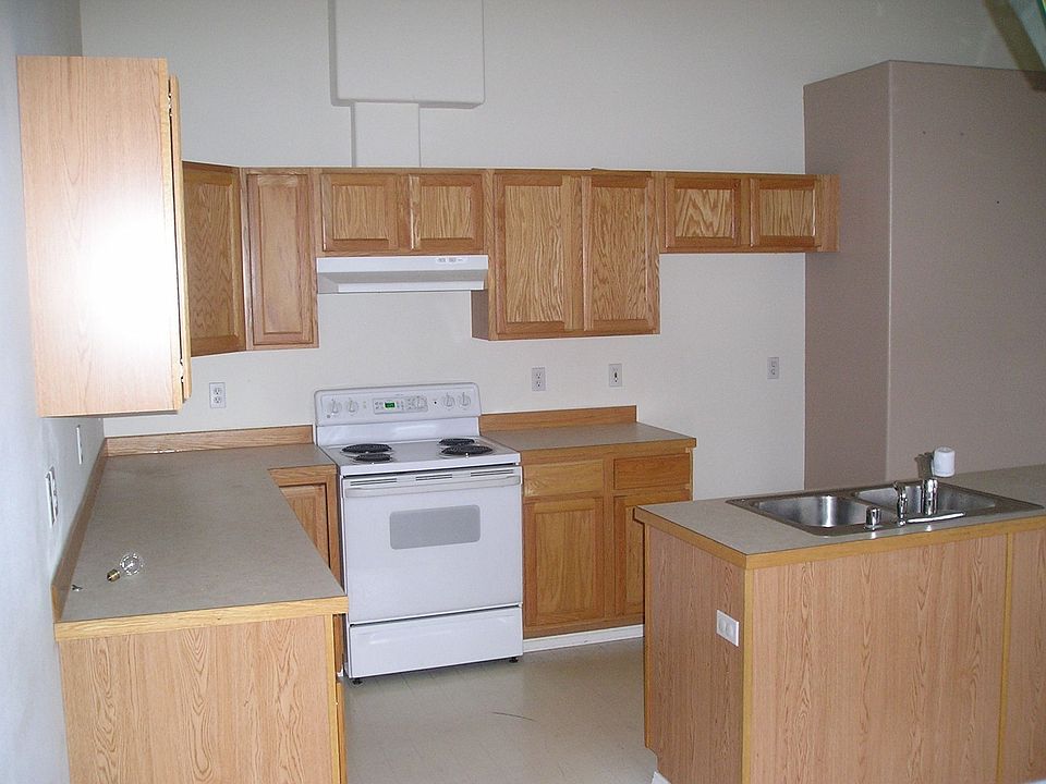 2nd image of 343 Ocean Point Dr #95