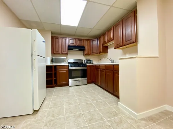 43 Vail Rd, Blairstown, NJ 07825