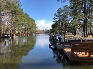 1183 Snug Harbor Rd, Summerton, SC 29148