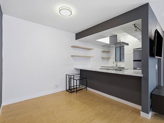 5th image of 250 River St Unit 220