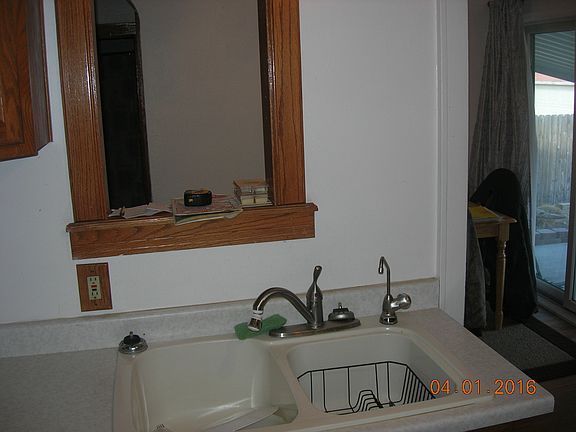 5th image of 1524 Linden St