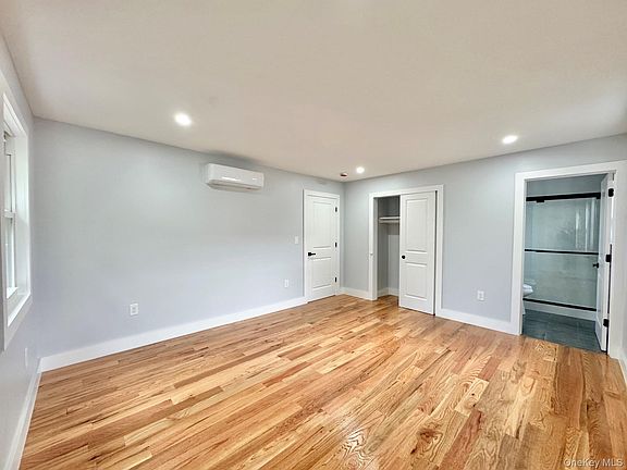 5th image of 16134 120th Avenue