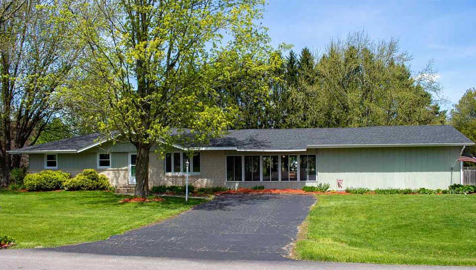 1st image of 4616 Scenic Dr