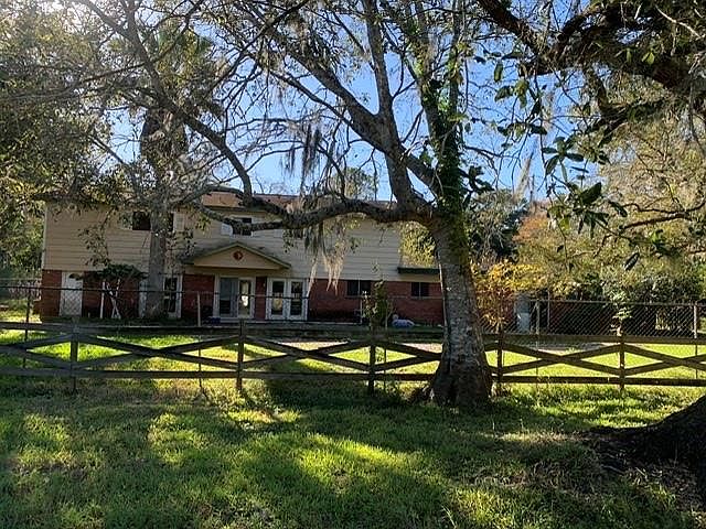 1st image of 141 Atwood Ln