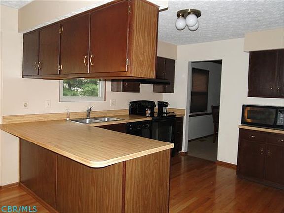 5th image of 12388 Butterfield Dr NW