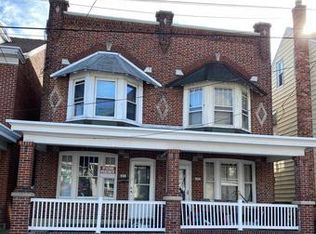 403-405 W Harrison St, Pottsville, PA 17901