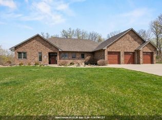 272 Lost Ridge Ct, Green Bay, WI 54302