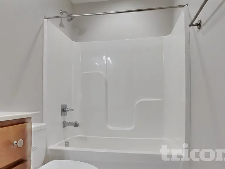 209 Ashmere Ct — Photo 14