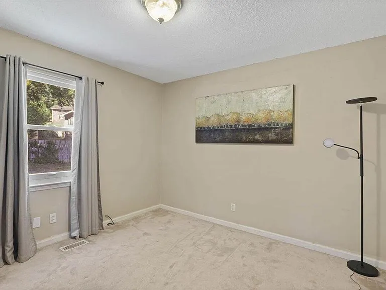 5613 Winding Ln — Photo 4