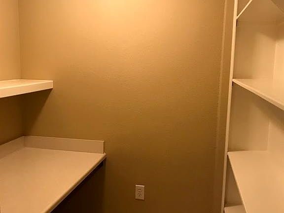 5th image of 7575 Kirby Dr APT 2404