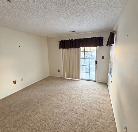 2nd image of 1387 York St