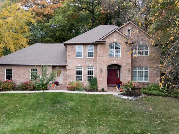 1932 Baihly Estates Ln SW, Rochester, MN 55902