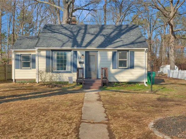 12 W McClellan St, Sandston, VA 23150