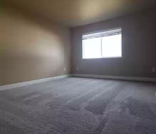 2nd image of 4091 Diamond St #4091