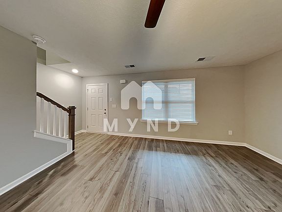 2nd image of 4001 Utica St