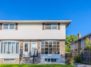 1441 Claymor Ave, Ottawa, ON K2C1S7