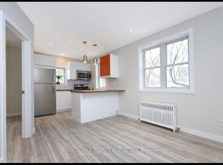 3411 Lake Shore Blvd W #4, Toronto, ON M8W 1N2