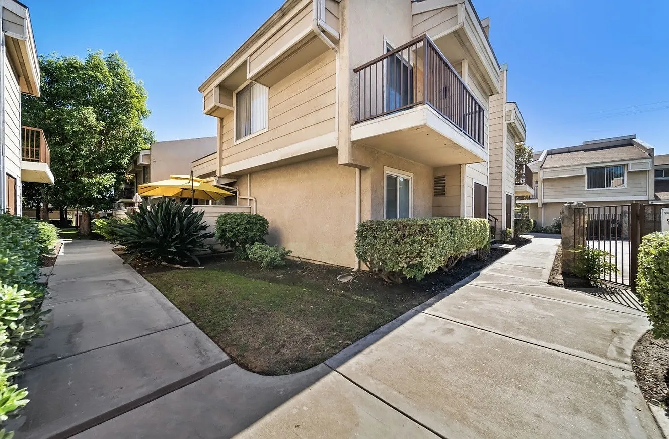 LIFESTYLE APARTMENTS — Photo 3